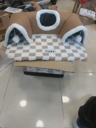 Cama túnel para gatos con diseño de reno