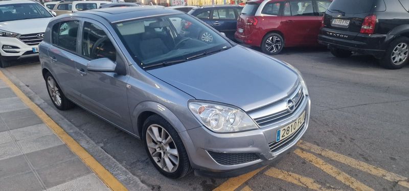 Opel Astra 2007 - foto 1
