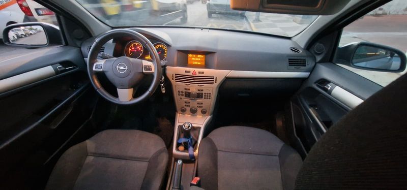 Opel Astra 2007, foto 5