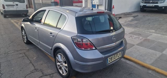 Opel Astra 2007