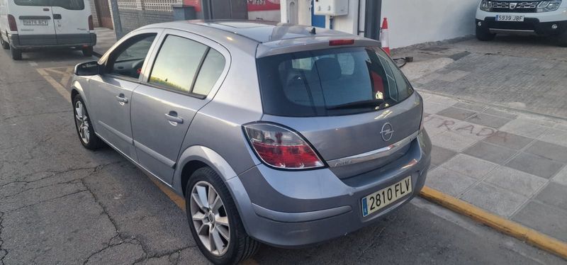 Opel Astra 2007, foto 4