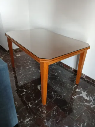 Mesa de salón madera