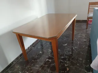 Mesa de salón madera