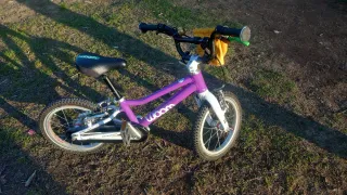 Bicicleta Woom 2 Morada