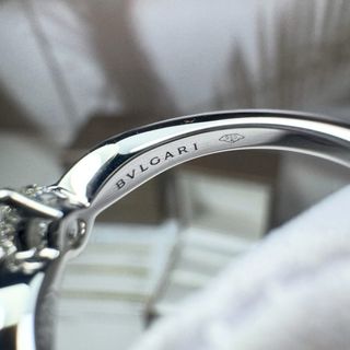 Anillo Bvlgari 0.30ct GIA H VS2 Talla 49