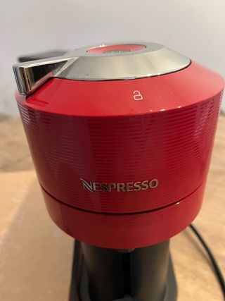Cafetera Nespresso Vertuo + Caja Degustación