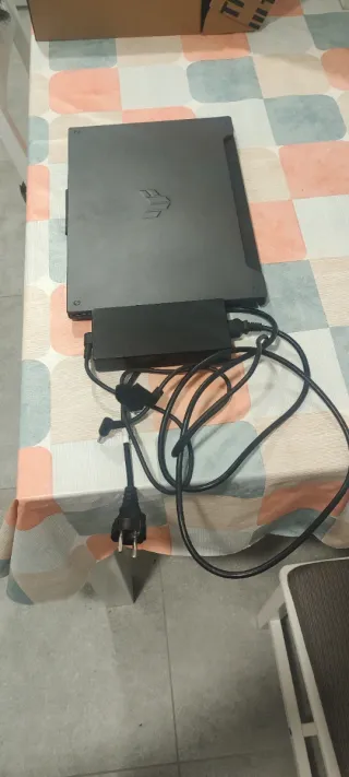 Portátil Asus TUF A15 para despiece