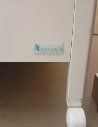 Cuna de madera blanca