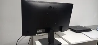 Monitor Gaming LG