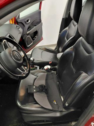 SIN ENTRADA! Jeep Compass 140C.V. LIMITED!