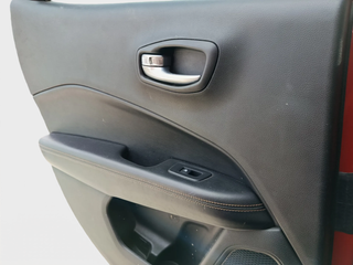 SIN ENTRADA! Jeep Compass 140C.V. LIMITED!