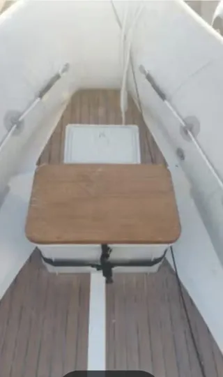 Semirrígida Valiant 570 con Suzuki 90CV