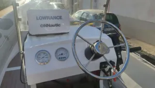 Semirrígida Valiant 570 con Suzuki 90CV