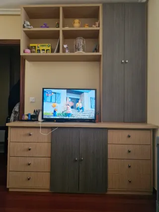 Muebles de comedor y habitación