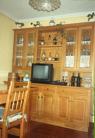 Alacena de comedor roble americano