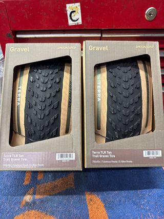 Cubiertas Specialized Terra TLR Tan 700x50c