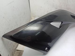 Tapa Bajo Asiento Derecha Yamaha Xmax 125 300 2018