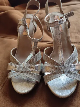 Sandalias Xti plateadas talla 37