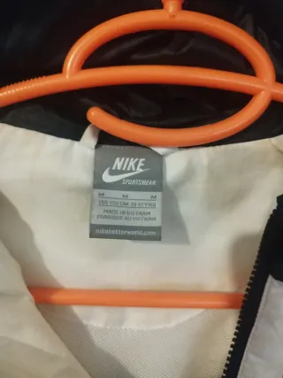 Chaqueta cortavientos Nike Talla S