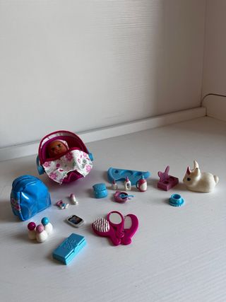 Nancy con cochecito y bebé