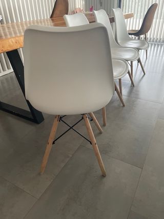 Juego 4 Sillas Comedor Diseño Moderno. Usadas perf