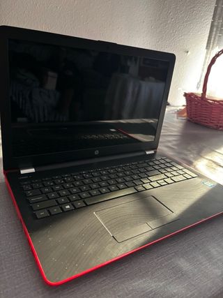 Ordenador HP 15-bs089ns Rojo