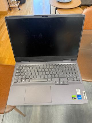 Lenovo LOQ 15IRH8 Gaming PC