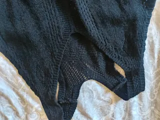 Camiseta negra de punto