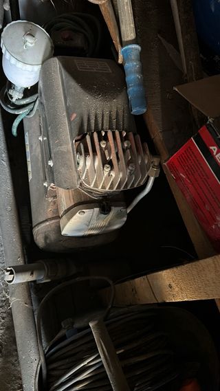 Compresor pistón + 2 mangueras