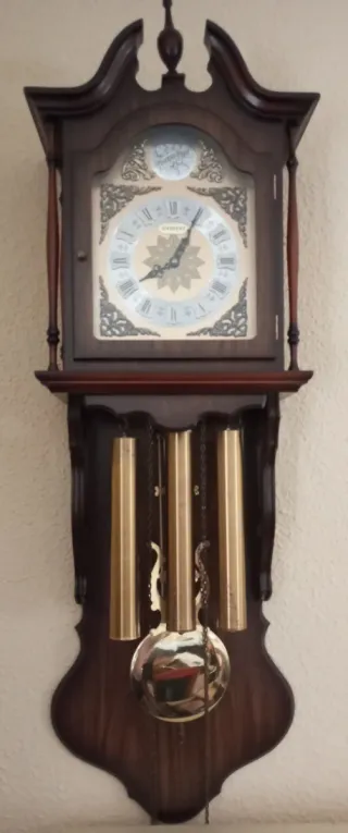 Orologio da parete con pendolo e carillon