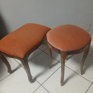 Set 2 sgabelli e poltroncina vintage