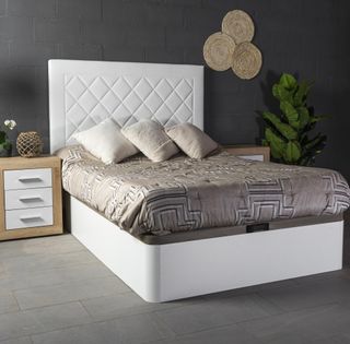 Canapé abatible de madera color blanco