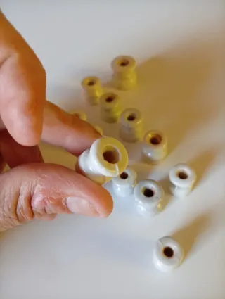 11 piccole tazze antiche in ceramica