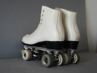 Pattini a rotelle bianchi taglia 41