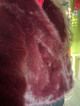 Chaqueta pelo borgoña talla XS