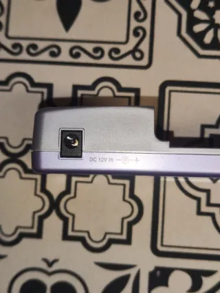 Cargador Baterías AA - AAA GP Travel Power Bank