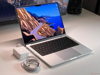 MacBook Pro 14 36GB 1TB PRCINTADO