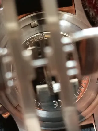 Reloj Dogma Cronógrafo Cuarzo Dorado