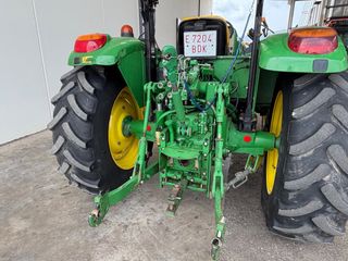 Tractor John Deere 6220