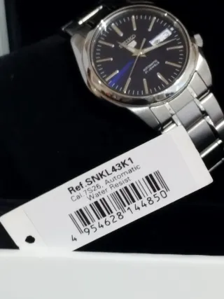 Seiko 5 Automático Reloj Azul y Plateado