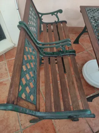 Conjunto mesa y bancos jardín