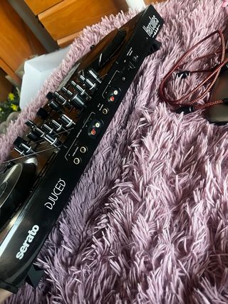 Hercules DJControl Inpulse 500