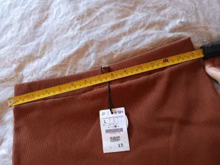 Conjunto de punto marrón