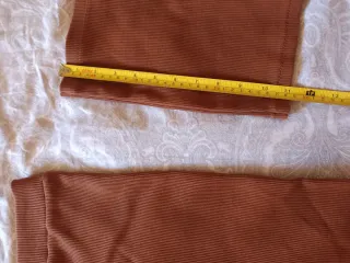 Conjunto de punto marrón