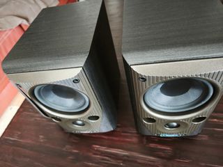 Altavoces HiFi Mission M70 Negros