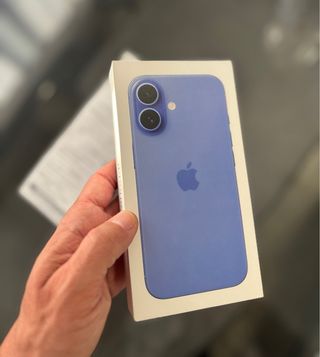 iPhone 16 Azul Precintado