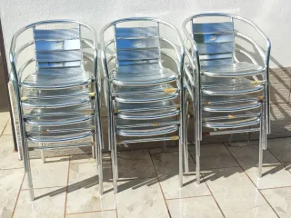 12 Sillas de Aluminio Apilables, 20€/ud