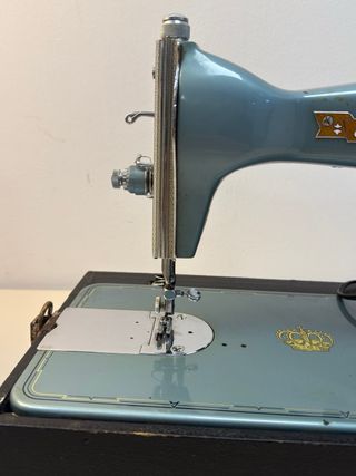 Máquina de coser Edison 35 Deluxe Japan.