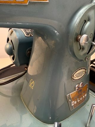 Máquina de coser Edison 35 Deluxe Japan.