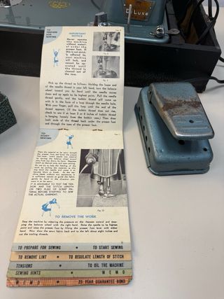 Máquina de coser Edison 35 Deluxe Japan.